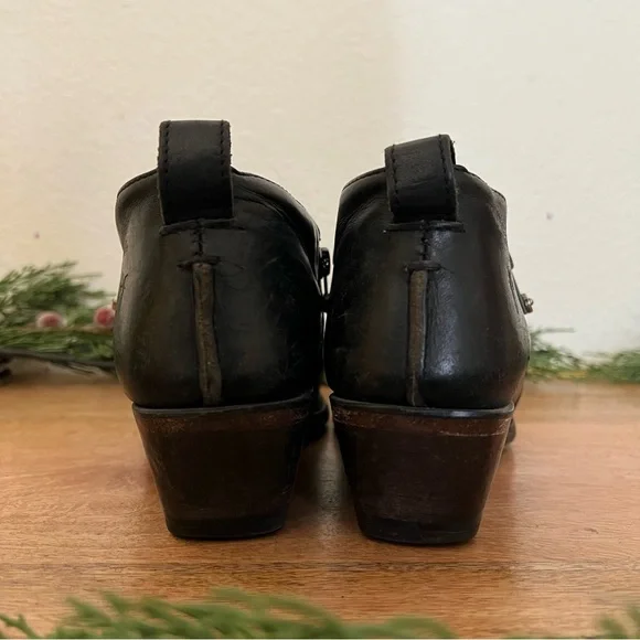 Frye Sacha Moto Shootie Black
Leather Ankle Boots Size 6.5 B - Picture 8 of 14